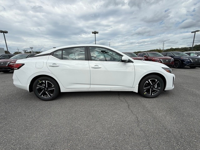 2025 Nissan Sentra SV photo 4