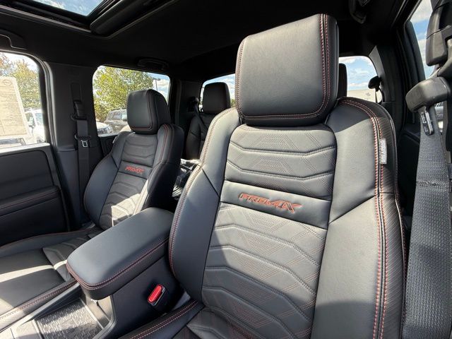 2026 Nissan Frontier PRO-4X - Photo 13