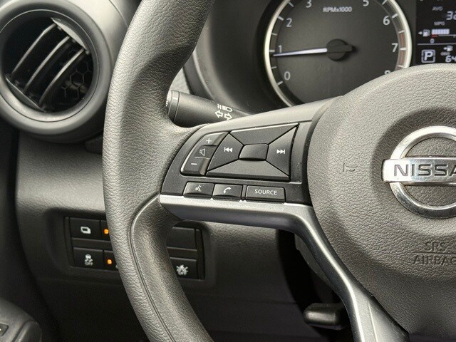 2021 Nissan Kicks S photo 22