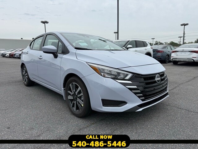 2025 Nissan Versa SV's photo