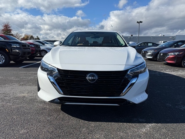 2025 Nissan Sentra SV photo 3