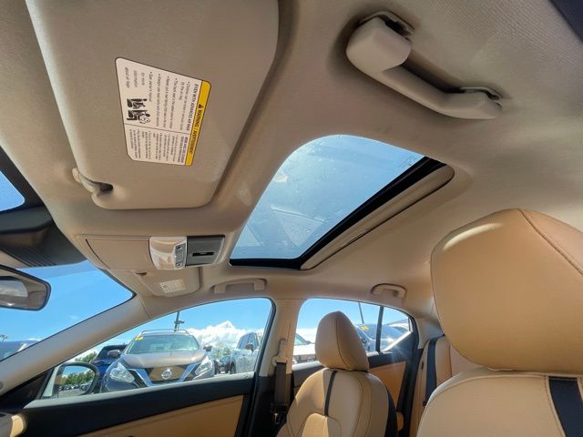 2025 Nissan Sentra SV - Photo 14