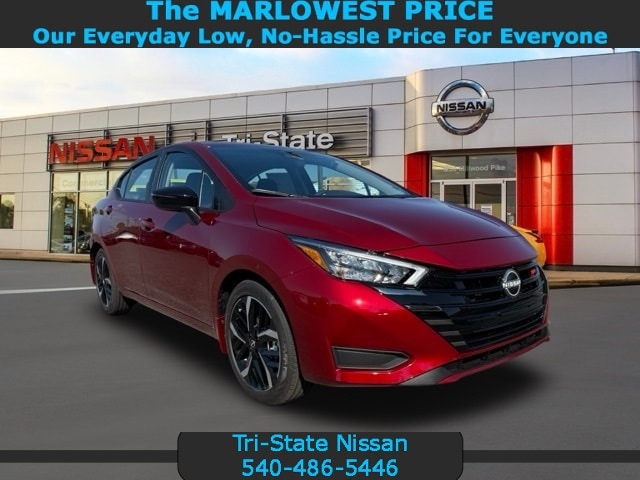 2025 Nissan Versa SR's photo