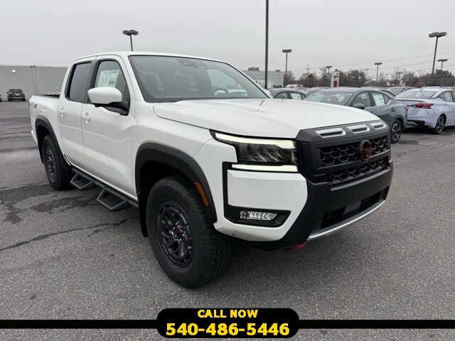 2026 Nissan Frontier PRO-4X's photo