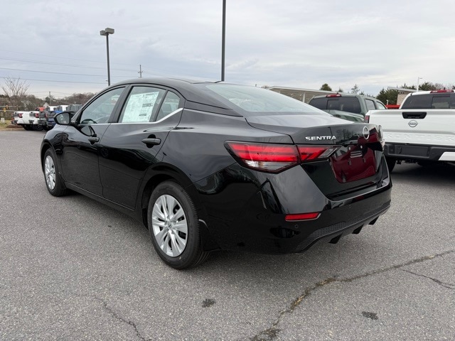 2025 Nissan Sentra S photo 2