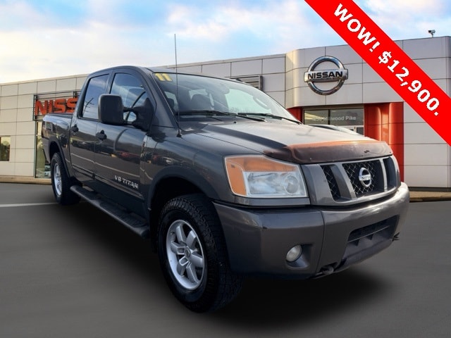 2011 Nissan Titan PRO-4X's photo