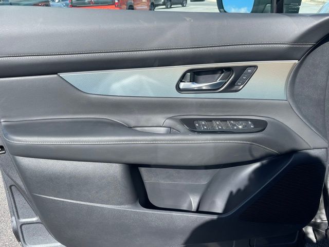 2025 Nissan Murano SL - Photo 11
