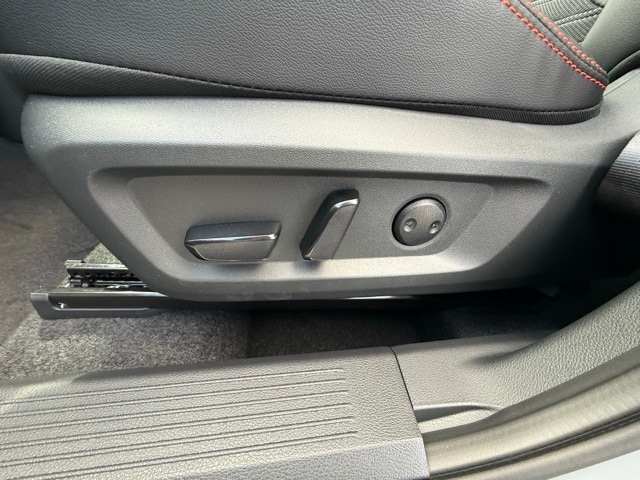 2026 Nissan Rogue SV photo 12
