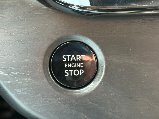 2025 Nissan Murano SV - Photo 31