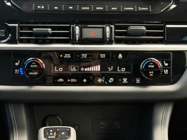 2025 Nissan Pathfinder Platinum photo 26