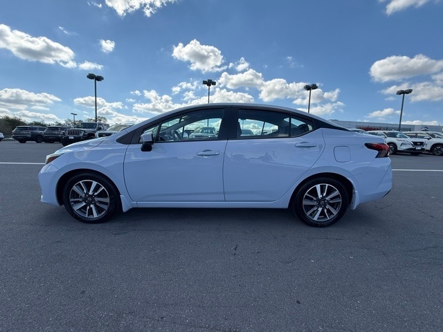 2024 Nissan Versa 1.6 SV photo 8