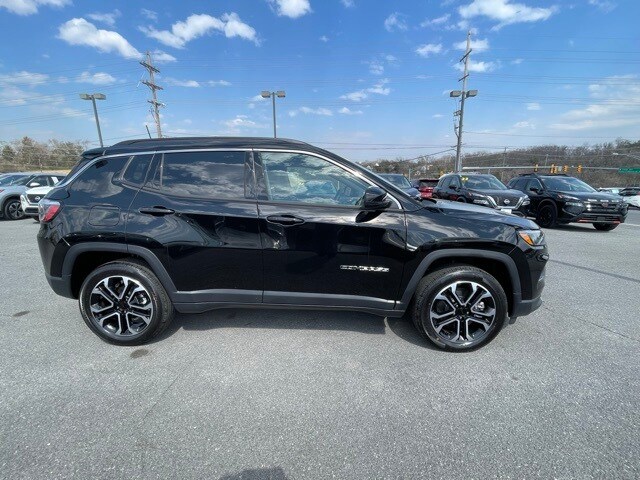 2024 Jeep Compass Limited photo 4