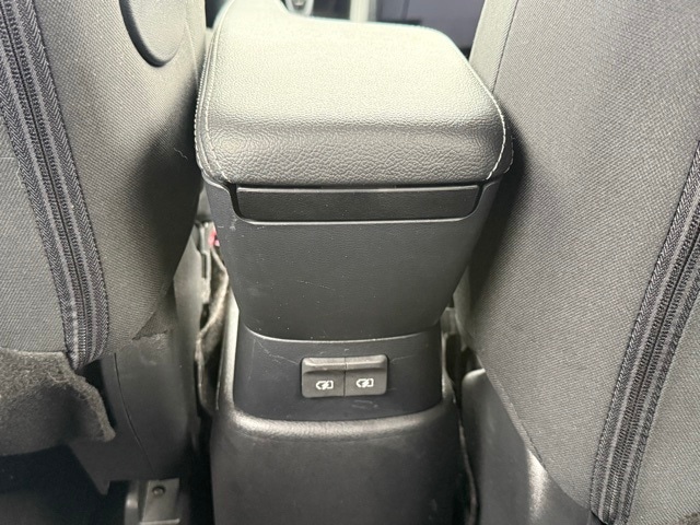2021 Nissan Kicks S photo 18
