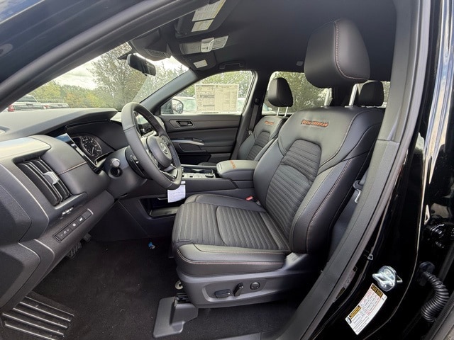 2025 Nissan Pathfinder Rock Creek photo 11
