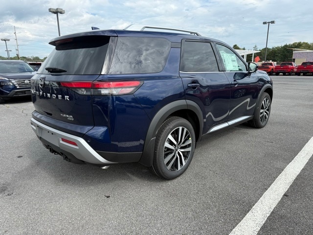 2025 Nissan Pathfinder Platinum photo 5