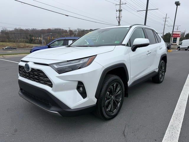 2023 Toyota RAV4 Hybrid Limited photo 2