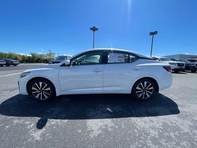 2025 Nissan Sentra SV - Photo 8