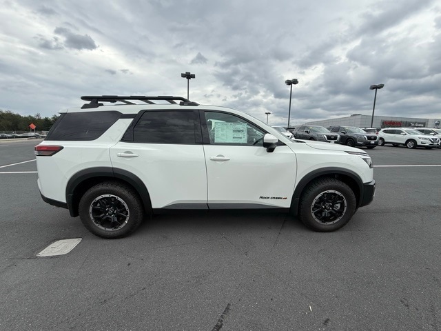 2025 Nissan Pathfinder Rock Creek photo 4