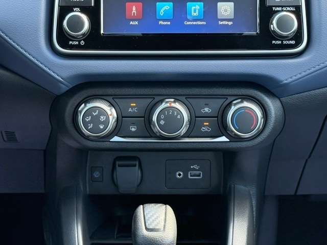 2024 Nissan Versa 1.6 SV photo 25