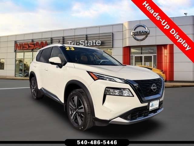 2023 Nissan Rogue Platinum's photo