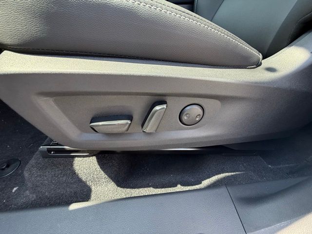 2025 Nissan Murano SV - Photo 13