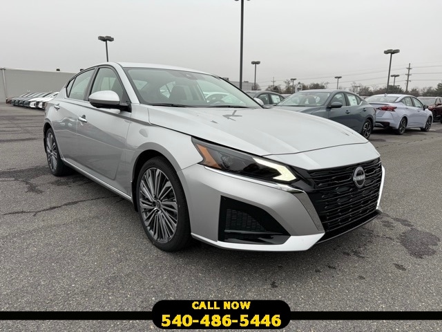 2025 Nissan Altima SL's photo