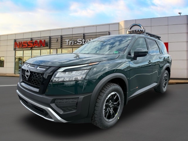 2025 Nissan Pathfinder Rock Creek photo 2