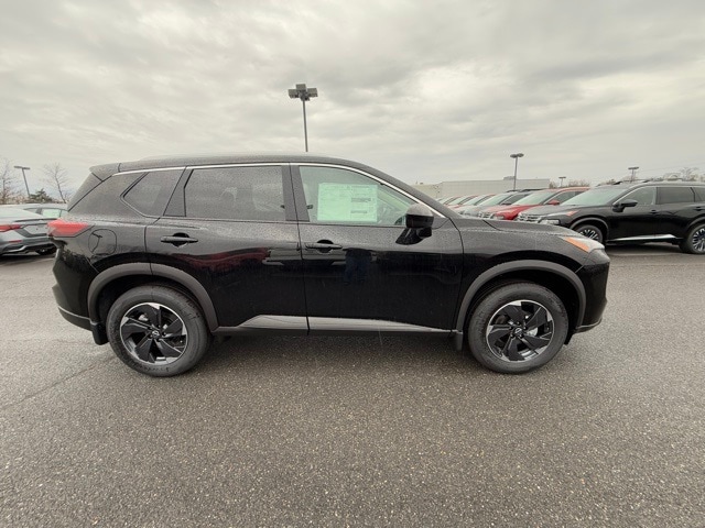 2026 Nissan Rogue SV photo 2