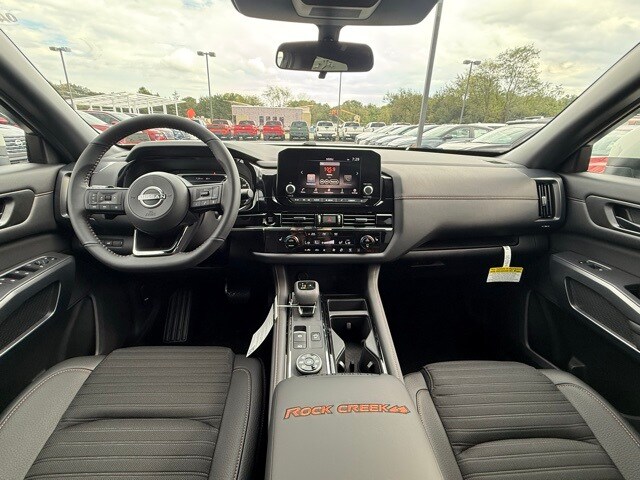 2025 Nissan Pathfinder Rock Creek photo 20