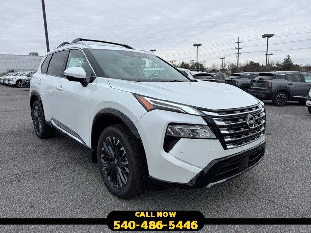 2026 Nissan Rogue Platinum's photo