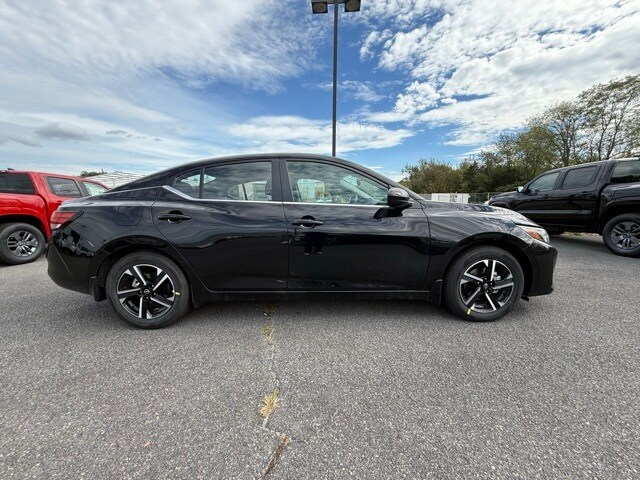 2025 Nissan Sentra SV photo 4
