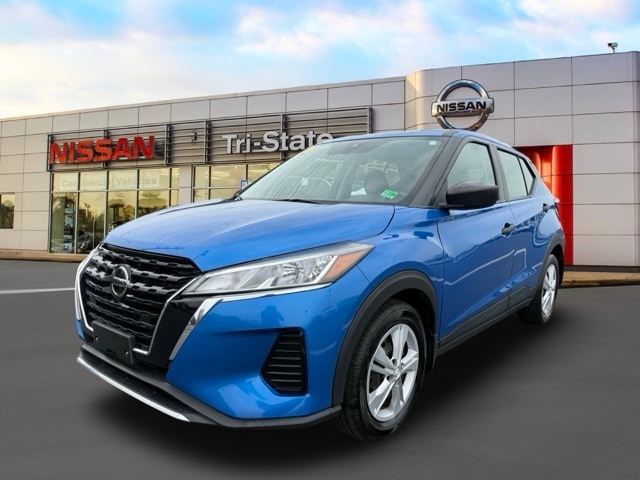 2021 Nissan Kicks S photo 2