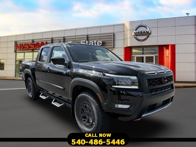 2026 Nissan Frontier PRO-4X's photo