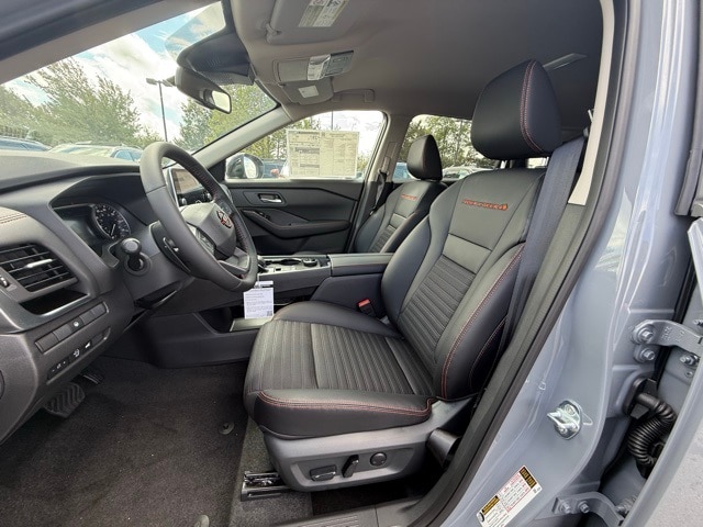 2026 Nissan Rogue SV photo 11