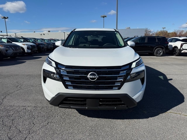 2026 Nissan Rogue SV photo 2