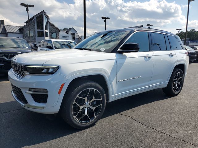 2025 Jeep Grand Cherokee Summit Reserve photo 3