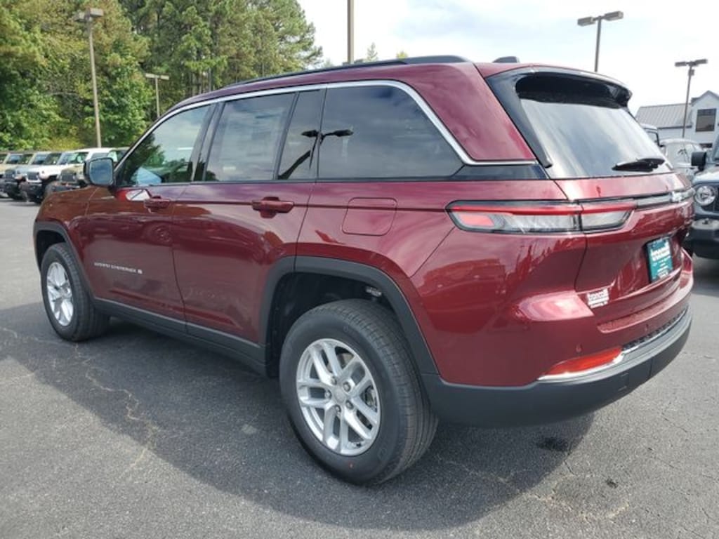 New 2025 Jeep Grand Cherokee LAREDO X 4X2 Sport Utility
