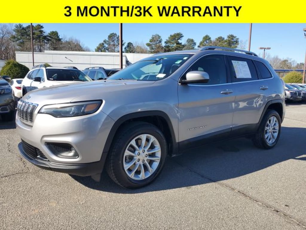 Used 2019 Jeep Cherokee Latitude SUV
