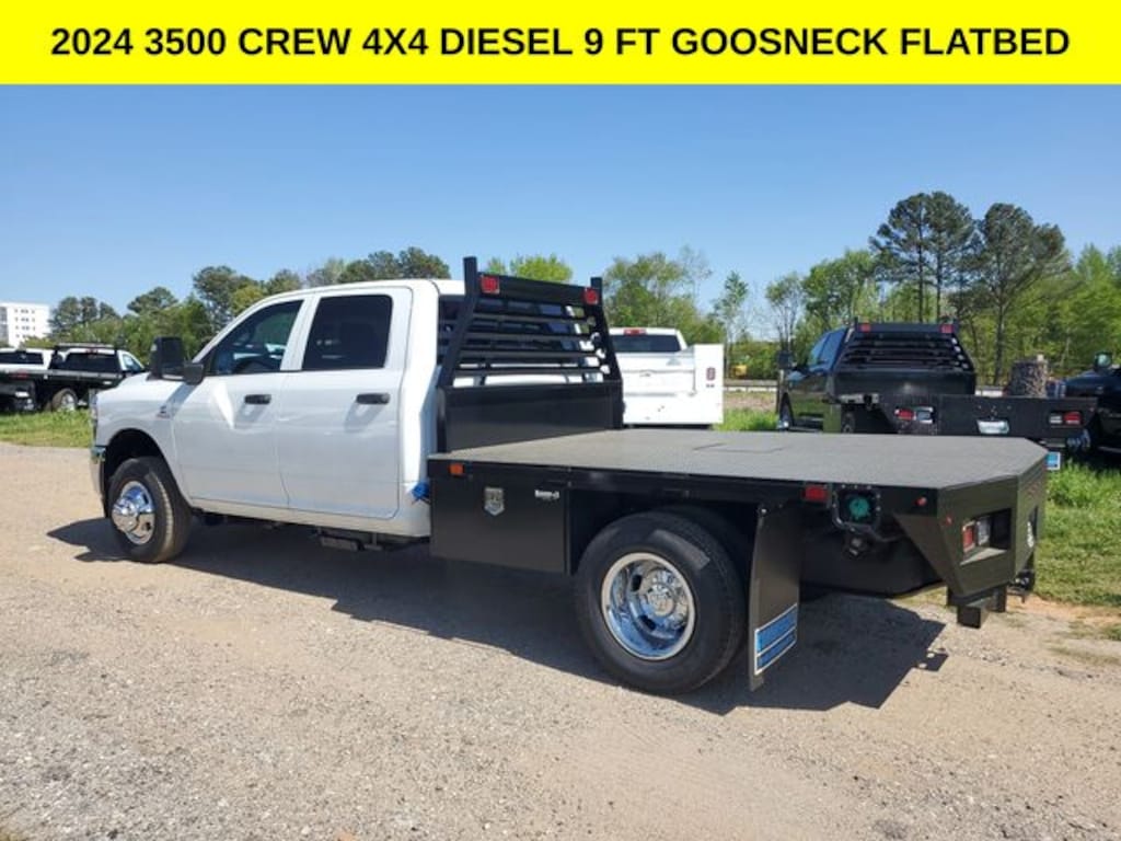 New 2024 Ram 3500 Chassis Cab 3500 TRADESMAN CREW CAB CHASSIS 4X4 60' CA Pickup