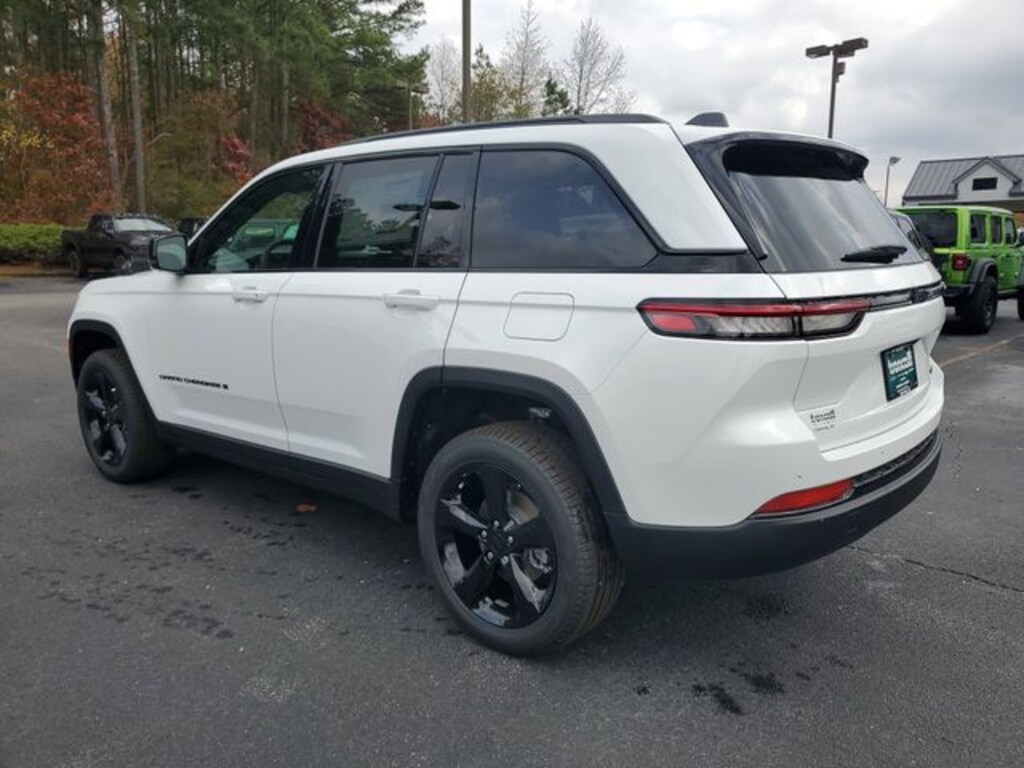 New 2025 Jeep Grand Cherokee LIMITED 4X2 Sport Utility
