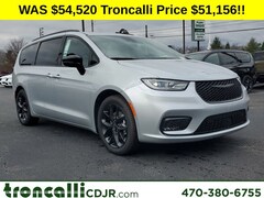 New 2026 Chrysler Pacifica LIMITED Passenger Van in Cumming GA