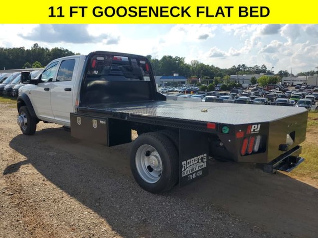New 2025 Ram 5500 Chassis Cab 5500 TRADESMAN CHASSIS CREW CAB 4X4 84' CA Pickup