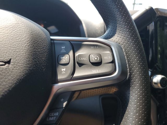 2025 RAM 2500 Tradesman - Photo 25