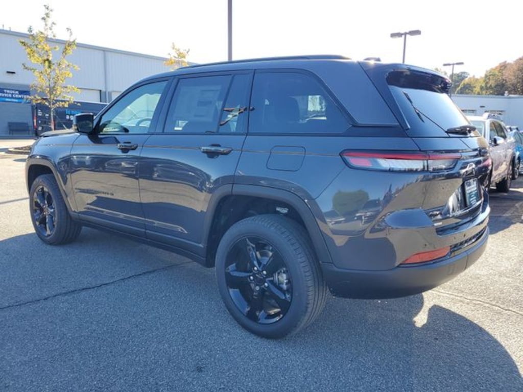 New 2025 Jeep Grand Cherokee LIMITED 4X4 Sport Utility