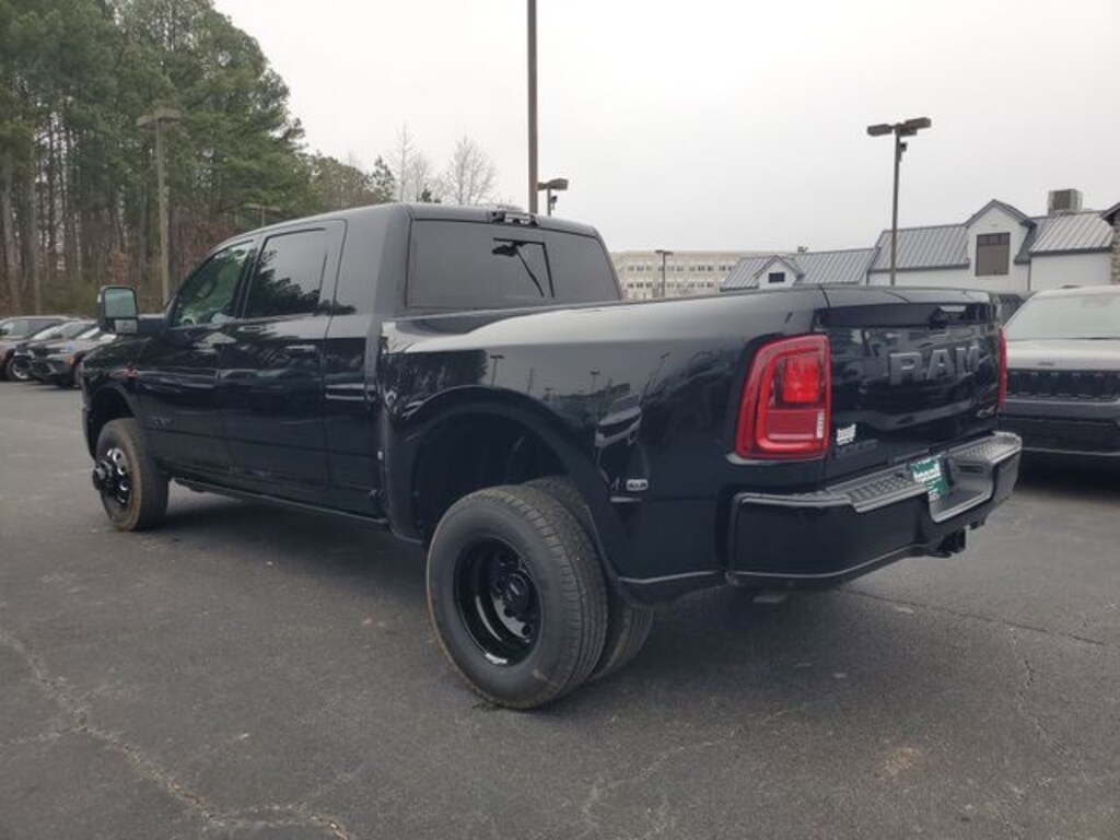 New 2026 Ram 3500 LARAMIE MEGA CAB 4X4 6'4 BOX Pickup