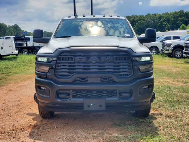 2025 Ram 3500 Tradesman photo 2