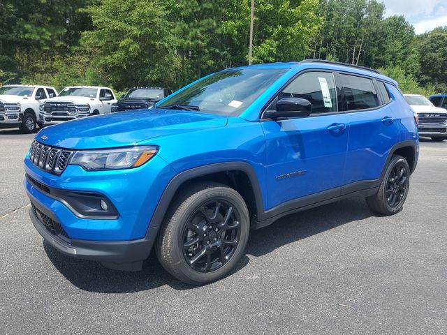 2025 Jeep Compass Latitude Altitude Special Edition photo 3