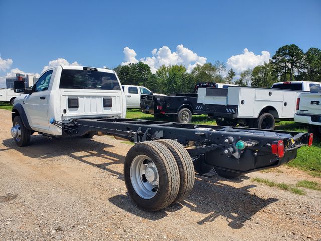 2025 Ram 5500 Tradesman photo 4