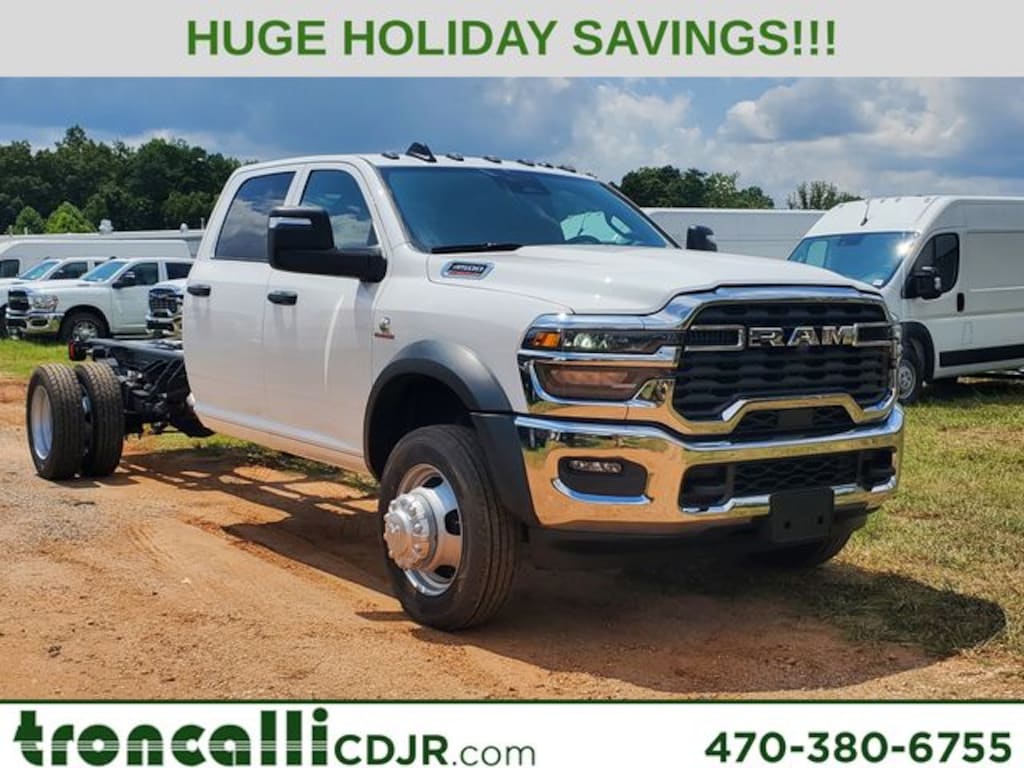 New 2025 Ram 4500 Chassis Cab TRADESMAN CREW 4X4 84' CA Pickup