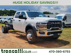 2026 Ram 4500 Chassis Cab TRADESMAN  CREW  4X4 60' CA Pickup